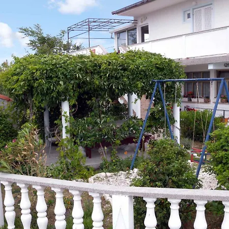 In - Insel Rab 16055 Apartament